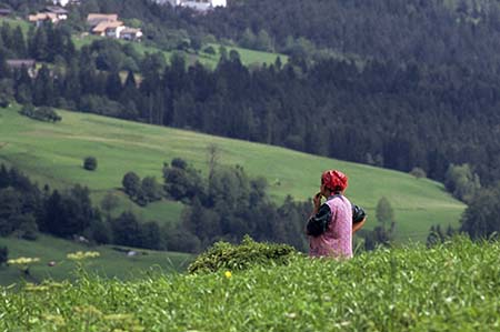 A mountain woman uncertain on the future of her folk - JBLArts photography