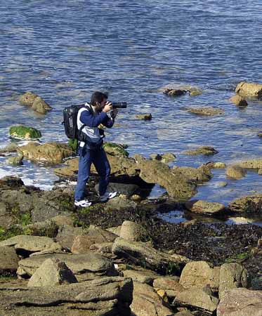 Jvan photographer at work for a reportage in Brittany (Cote-Sauvage) - JBLArts photography