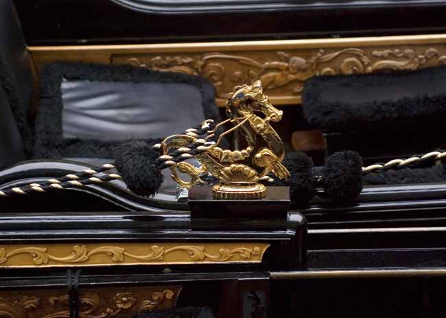 Gondola details: string holder - Gondolas in Venice, JBLArts photography