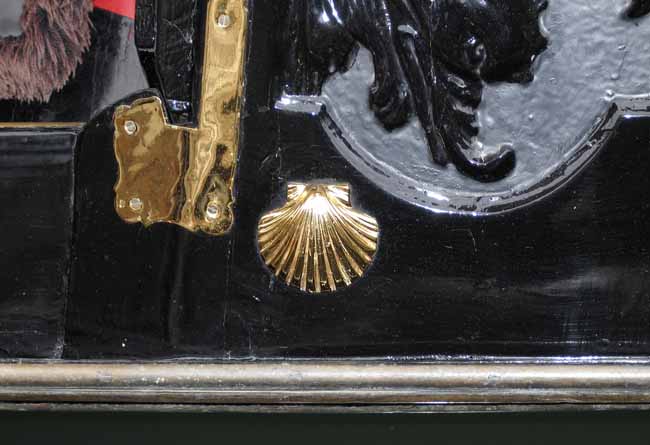 Gondola details: scallop - Gondolas in Venice, JBLArts photography
